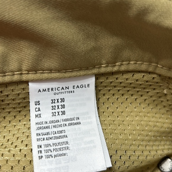 American Eagle khaki work pants similar to dry fit material - Picture 6 of 6